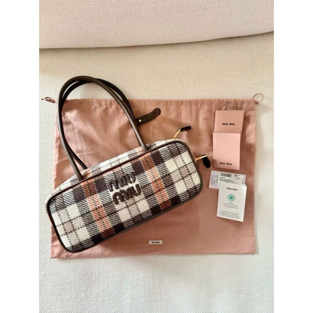 Miu Miu Women Pre-Loved Bag Very Good Condition